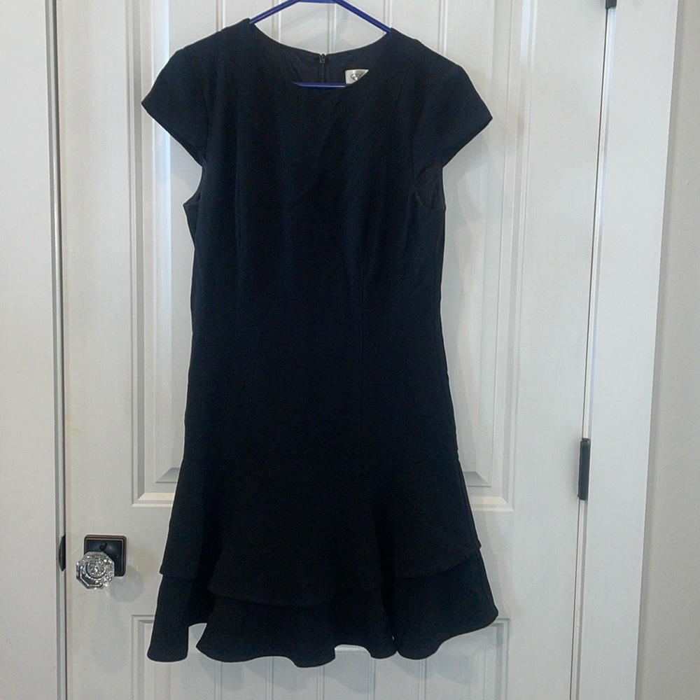 Eliza J, Black, Size 10, Cap Sleeve, Ruffle Botton Dress, like new